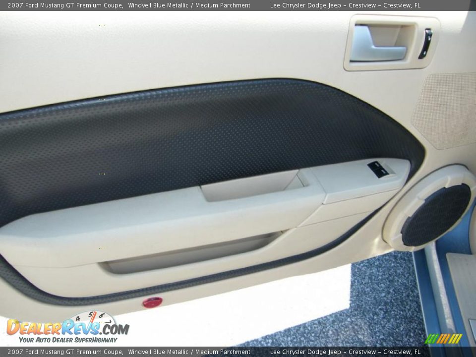 2007 Ford Mustang GT Premium Coupe Windveil Blue Metallic / Medium Parchment Photo #17