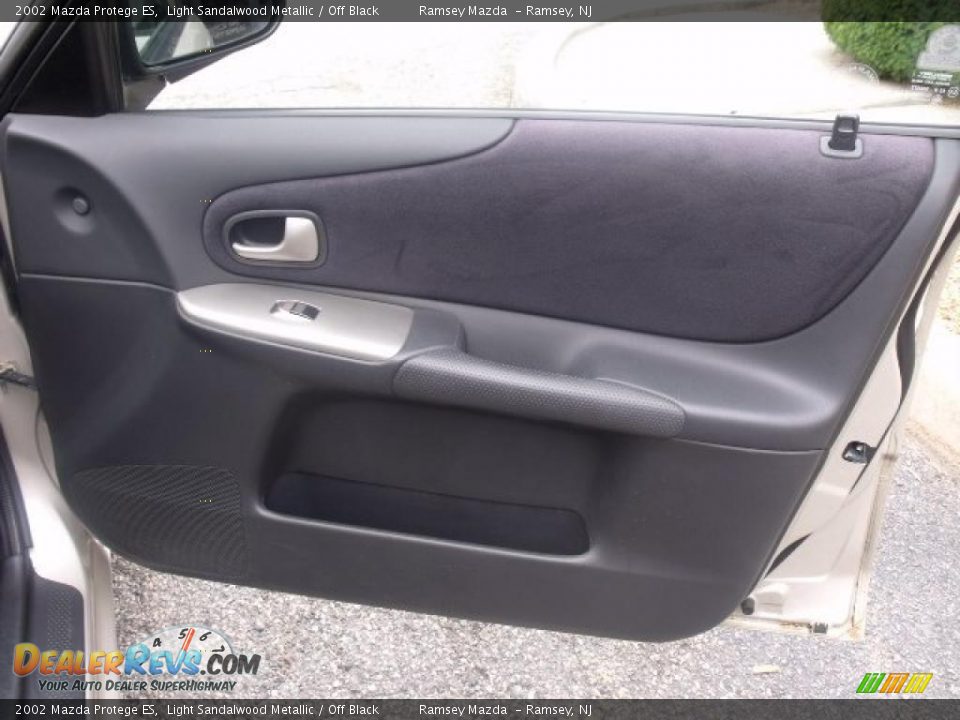 2002 Mazda Protege ES Light Sandalwood Metallic / Off Black Photo #9
