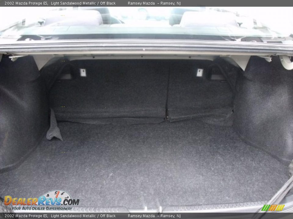 2002 Mazda Protege ES Light Sandalwood Metallic / Off Black Photo #15
