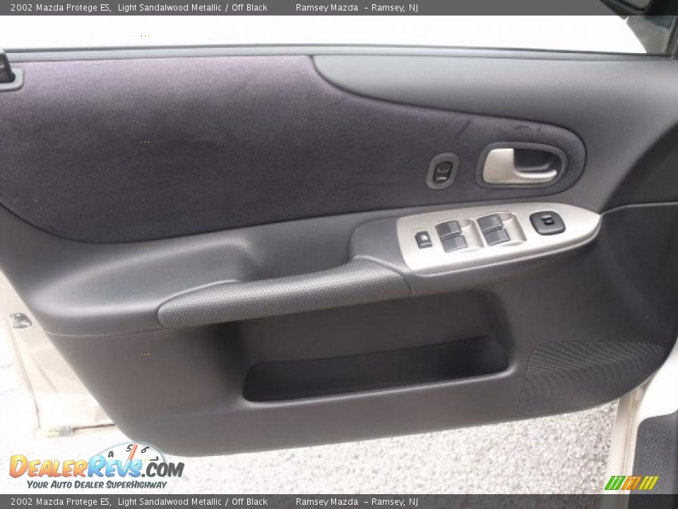 2002 Mazda Protege ES Light Sandalwood Metallic / Off Black Photo #18