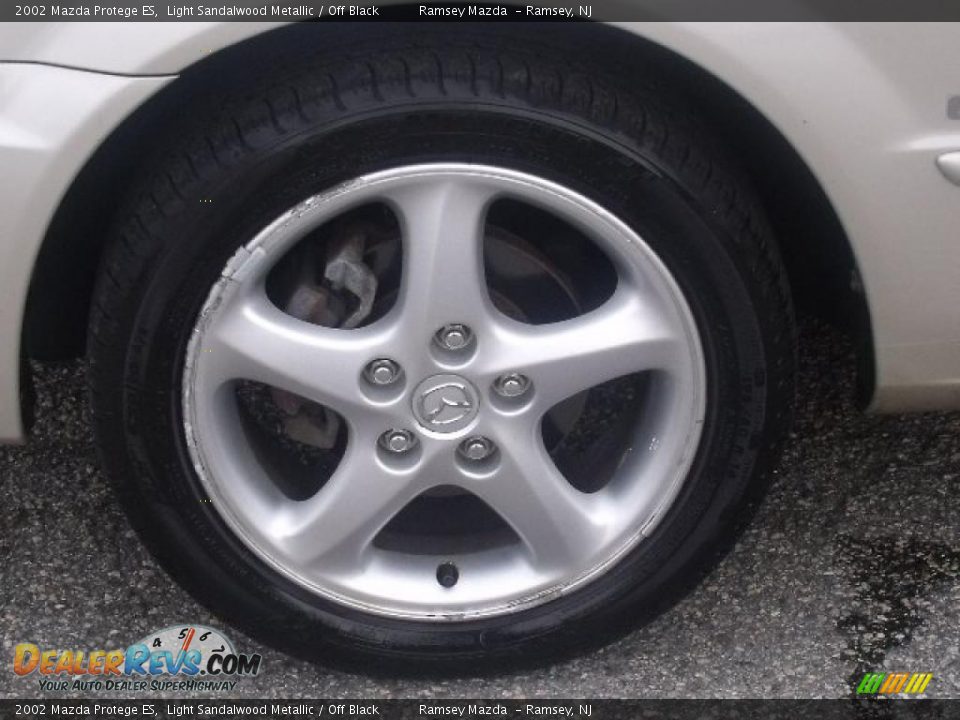 2002 Mazda Protege ES Light Sandalwood Metallic / Off Black Photo #28