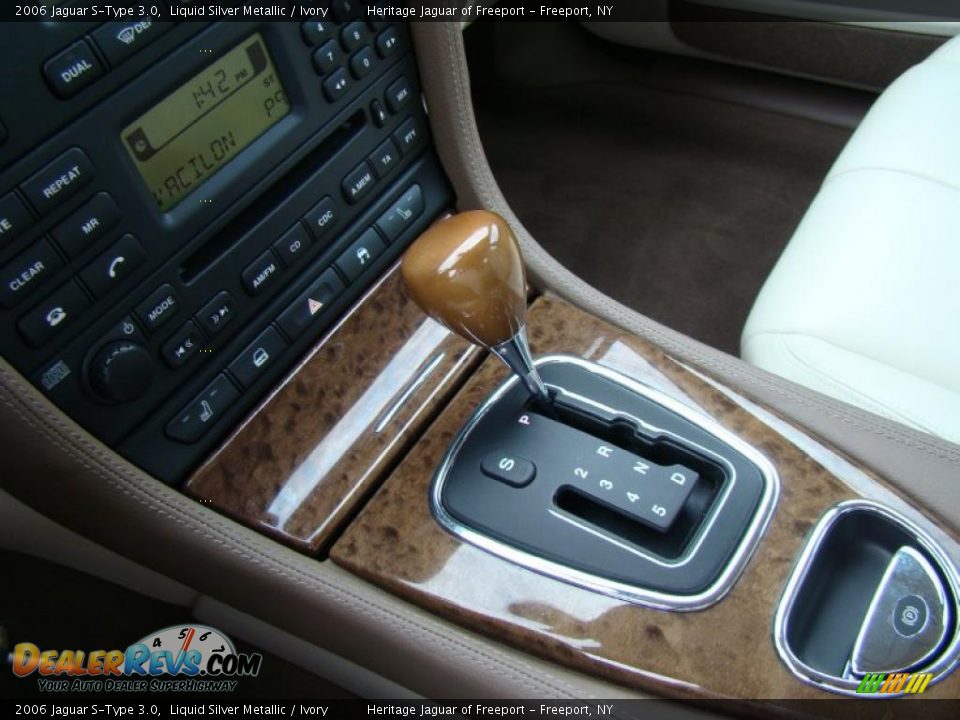 2006 Jaguar S-Type 3.0 Liquid Silver Metallic / Ivory Photo #16