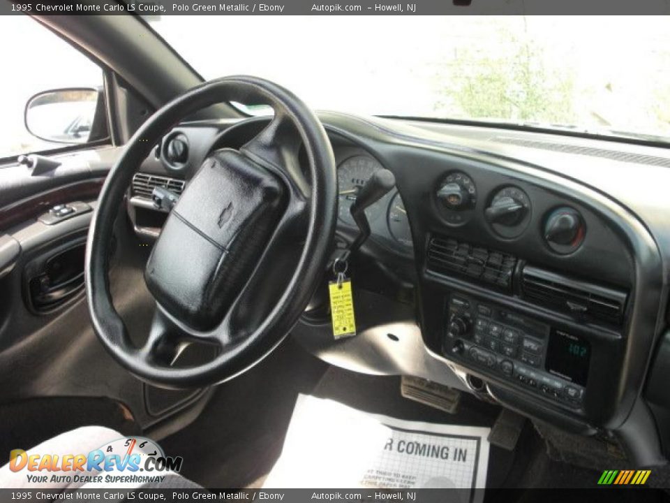 1995 Chevrolet Monte Carlo LS Coupe Polo Green Metallic / Ebony Photo #12