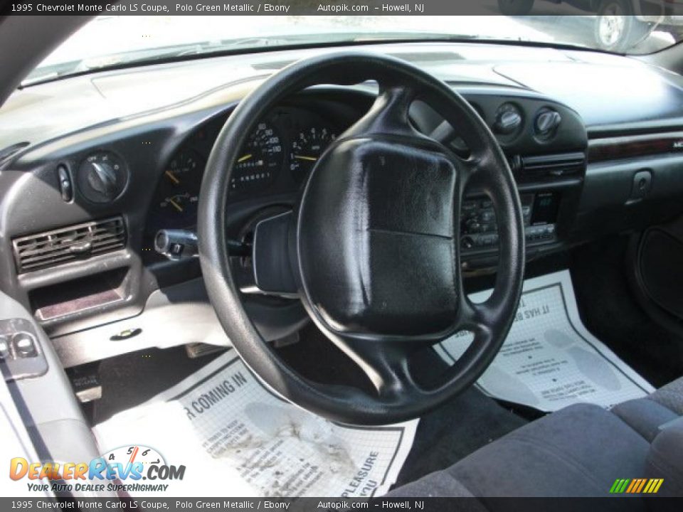 1995 Chevrolet Monte Carlo LS Coupe Polo Green Metallic / Ebony Photo #13