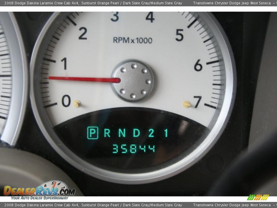 2008 Dodge Dakota Laramie Crew Cab 4x4 Sunburst Orange Pearl / Dark Slate Gray/Medium Slate Gray Photo #3