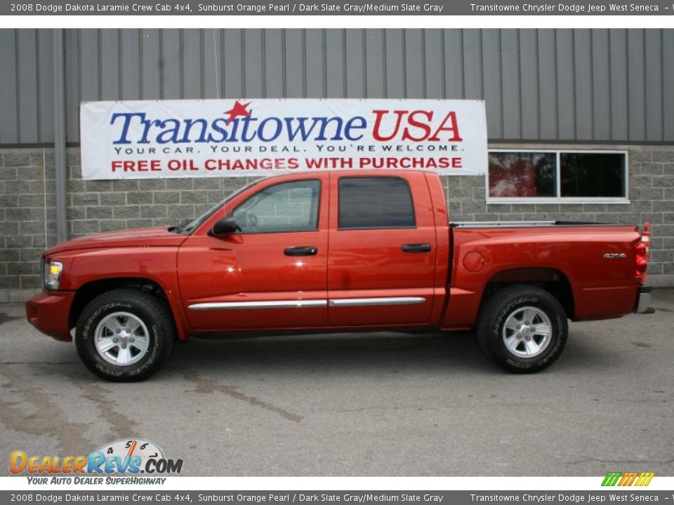 2008 Dodge Dakota Laramie Crew Cab 4x4 Sunburst Orange Pearl / Dark Slate Gray/Medium Slate Gray Photo #9