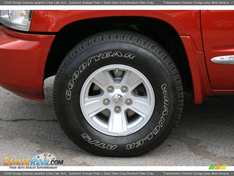 2008 Dodge Dakota Laramie Crew Cab 4x4 Sunburst Orange Pearl / Dark Slate Gray/Medium Slate Gray Photo #10