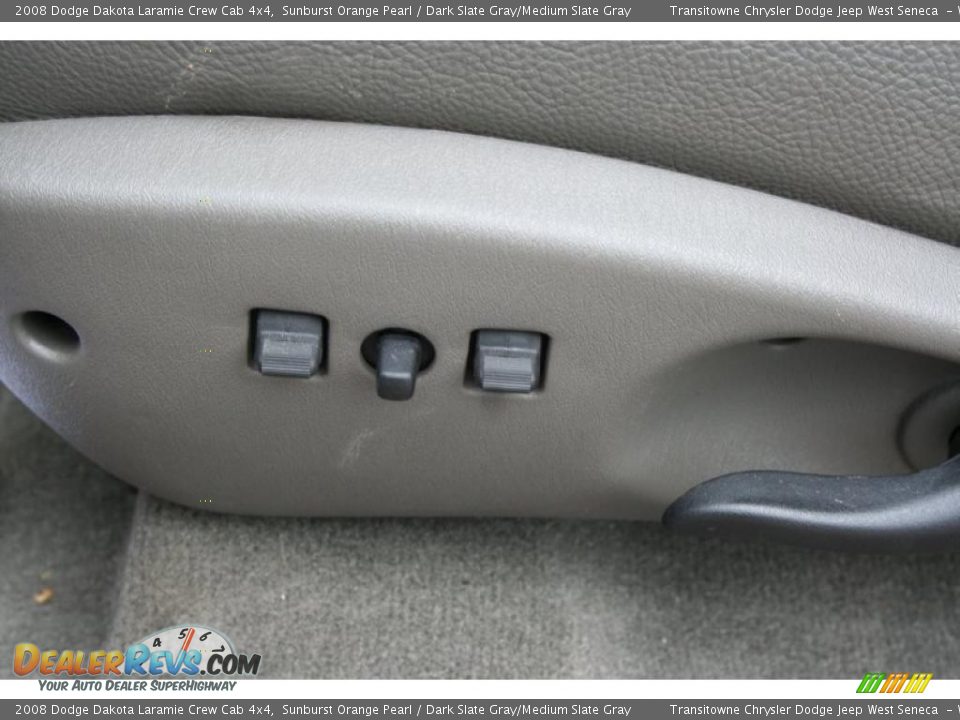 2008 Dodge Dakota Laramie Crew Cab 4x4 Sunburst Orange Pearl / Dark Slate Gray/Medium Slate Gray Photo #15