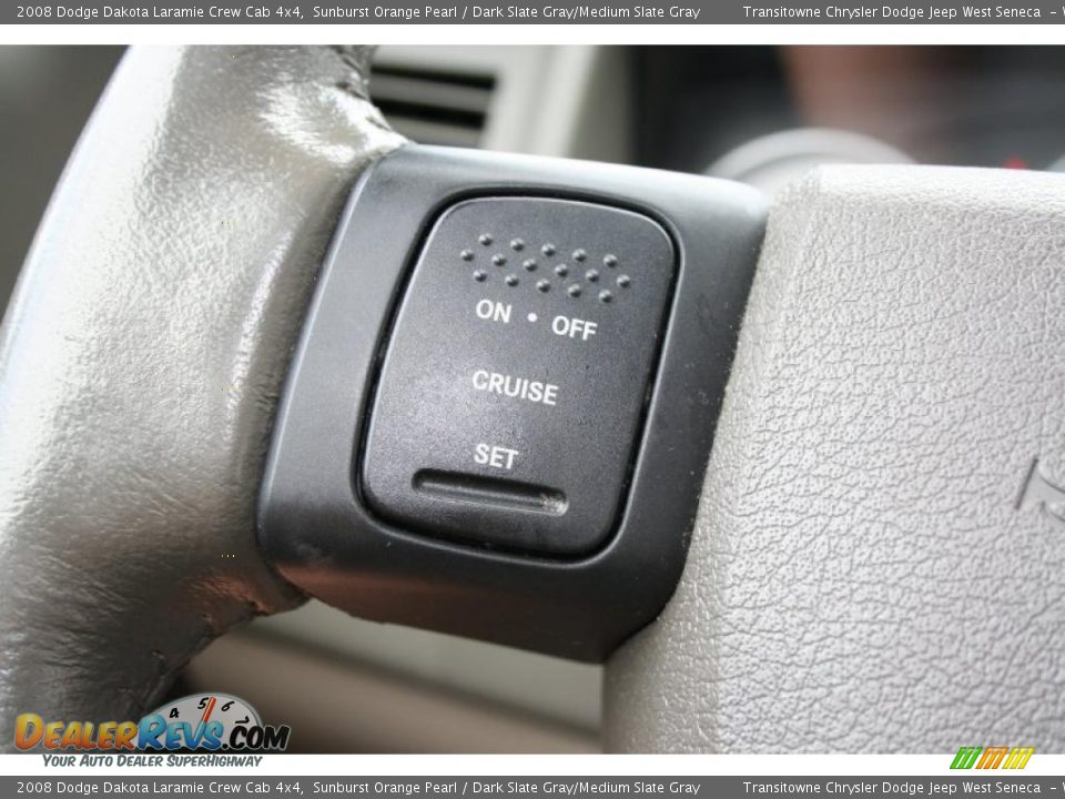 2008 Dodge Dakota Laramie Crew Cab 4x4 Sunburst Orange Pearl / Dark Slate Gray/Medium Slate Gray Photo #22