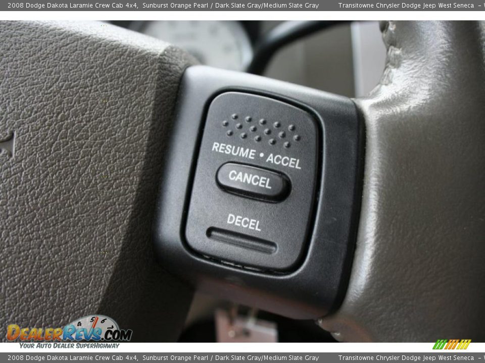 2008 Dodge Dakota Laramie Crew Cab 4x4 Sunburst Orange Pearl / Dark Slate Gray/Medium Slate Gray Photo #23