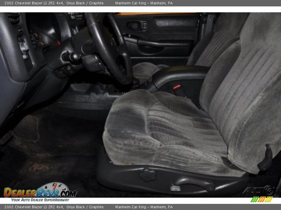 2002 Chevrolet Blazer LS ZR2 4x4 Onyx Black / Graphite Photo #11