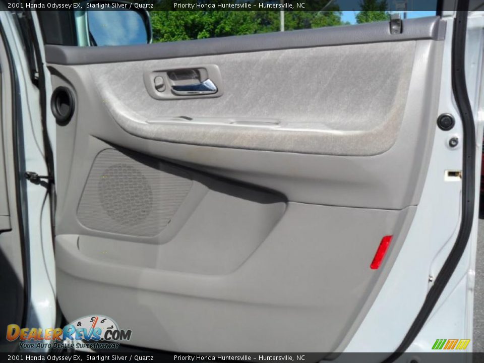2001 Honda Odyssey EX Starlight Silver / Quartz Photo #17