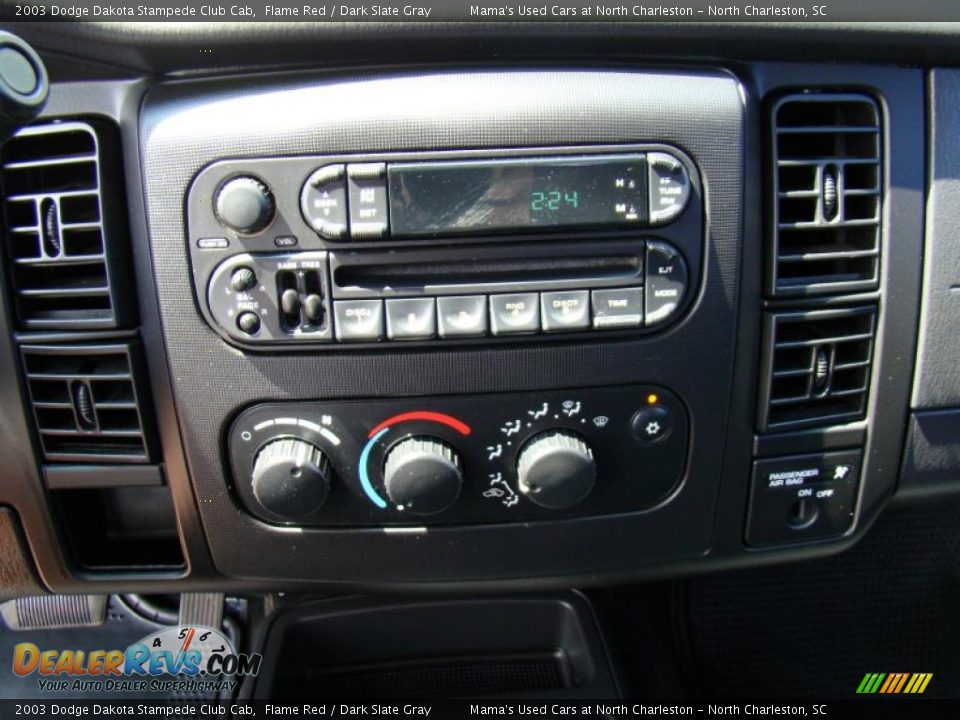 2003 Dodge Dakota Stampede Club Cab Flame Red / Dark Slate Gray Photo #18