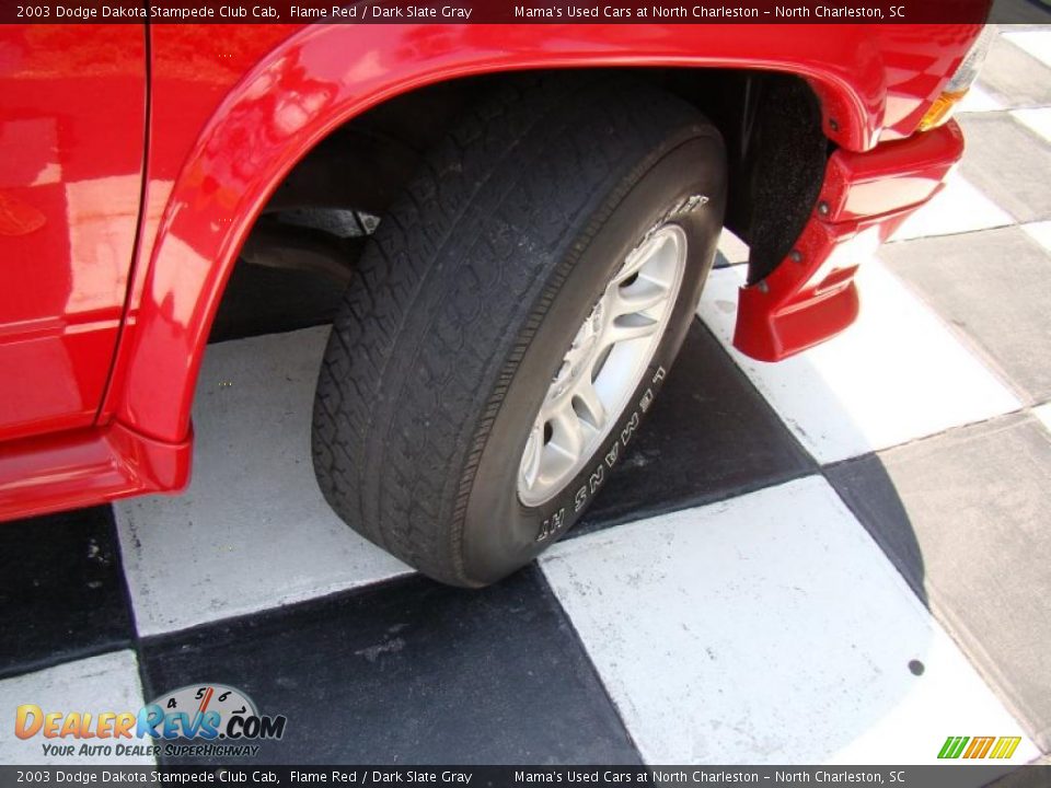 2003 Dodge Dakota Stampede Club Cab Flame Red / Dark Slate Gray Photo #23