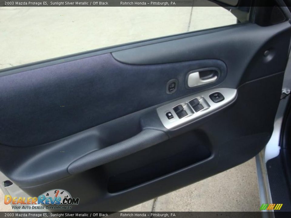 2003 Mazda Protege ES Sunlight Silver Metallic / Off Black Photo #16