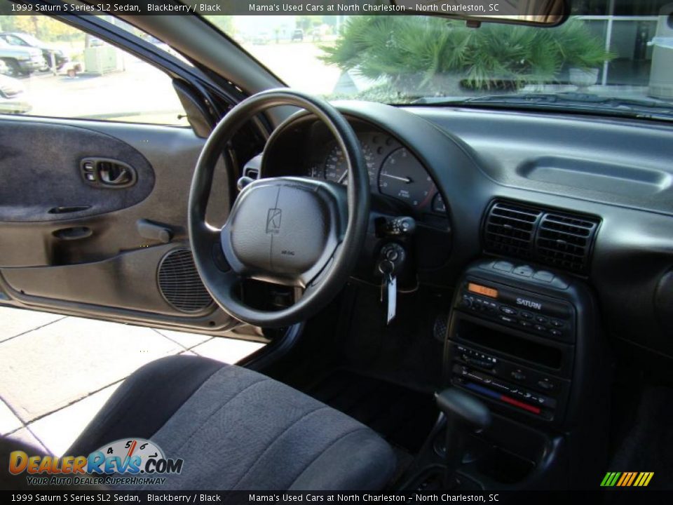 1999 Saturn S Series SL2 Sedan Blackberry / Black Photo #17