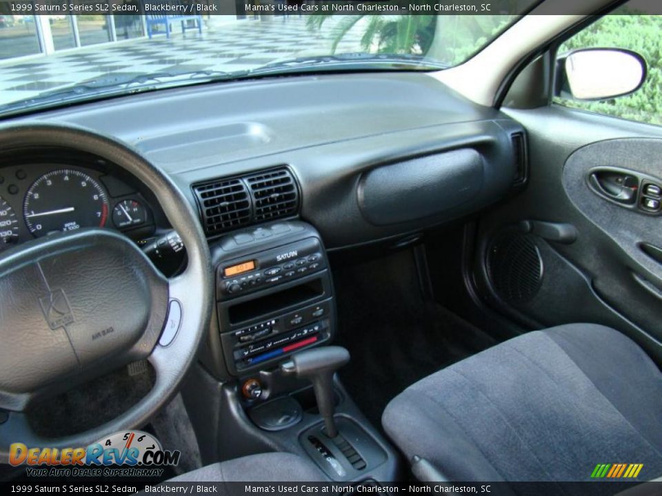 1999 Saturn S Series SL2 Sedan Blackberry / Black Photo #18