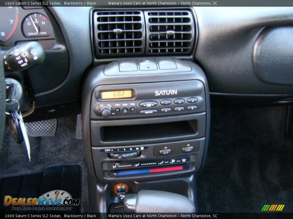 1999 Saturn S Series SL2 Sedan Blackberry / Black Photo #21