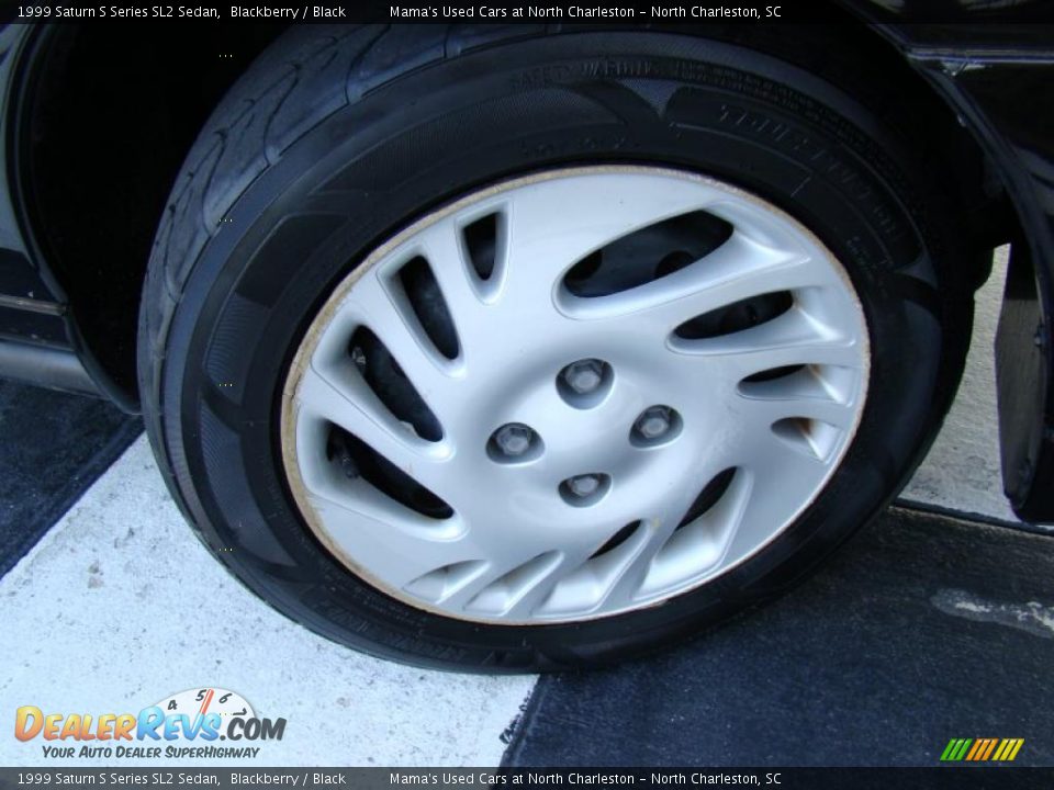 1999 Saturn S Series SL2 Sedan Blackberry / Black Photo #28
