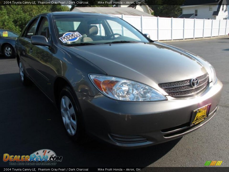 2004 Toyota Camry LE Phantom Gray Pearl / Dark Charcoal Photo #5