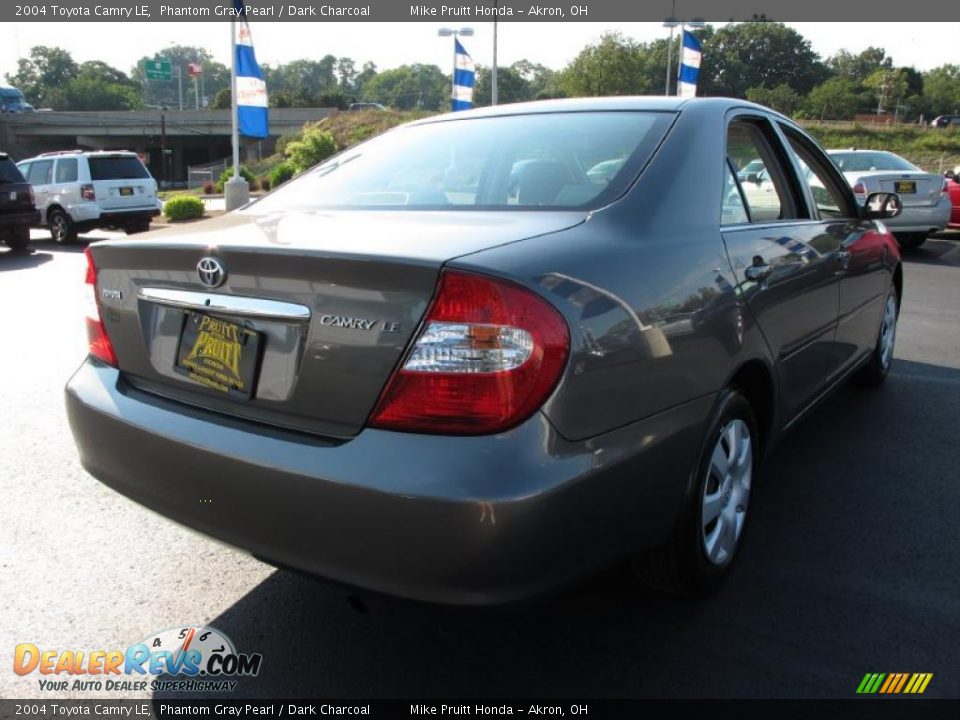 2004 Toyota Camry LE Phantom Gray Pearl / Dark Charcoal Photo #7