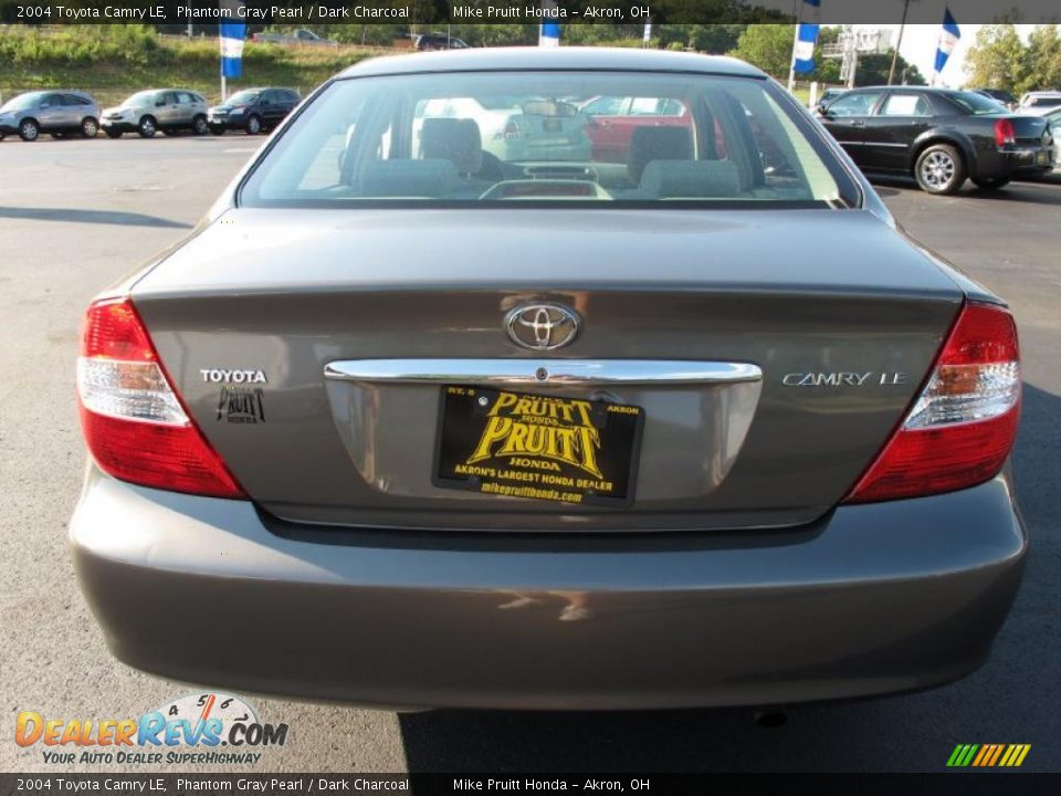 2004 Toyota Camry LE Phantom Gray Pearl / Dark Charcoal Photo #8