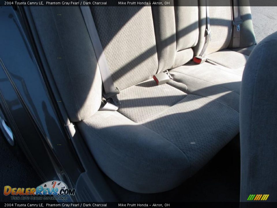 2004 Toyota Camry LE Phantom Gray Pearl / Dark Charcoal Photo #13