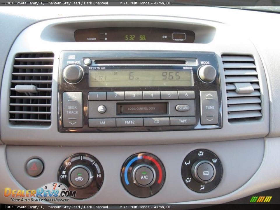 2004 Toyota Camry LE Phantom Gray Pearl / Dark Charcoal Photo #19