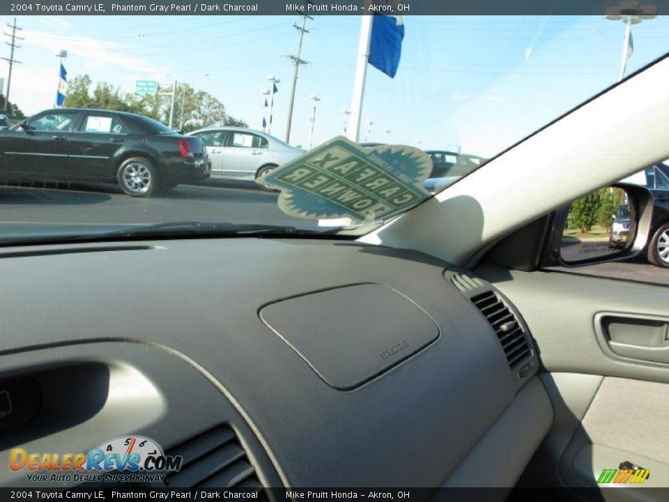 2004 Toyota Camry LE Phantom Gray Pearl / Dark Charcoal Photo #20