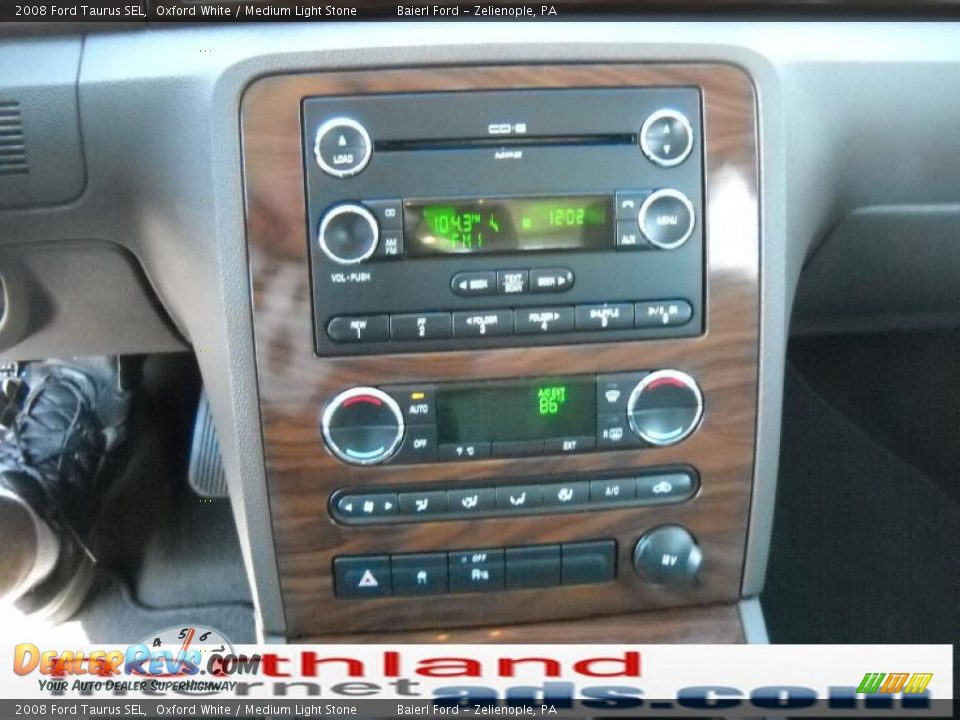 2008 Ford Taurus SEL Oxford White / Medium Light Stone Photo #17