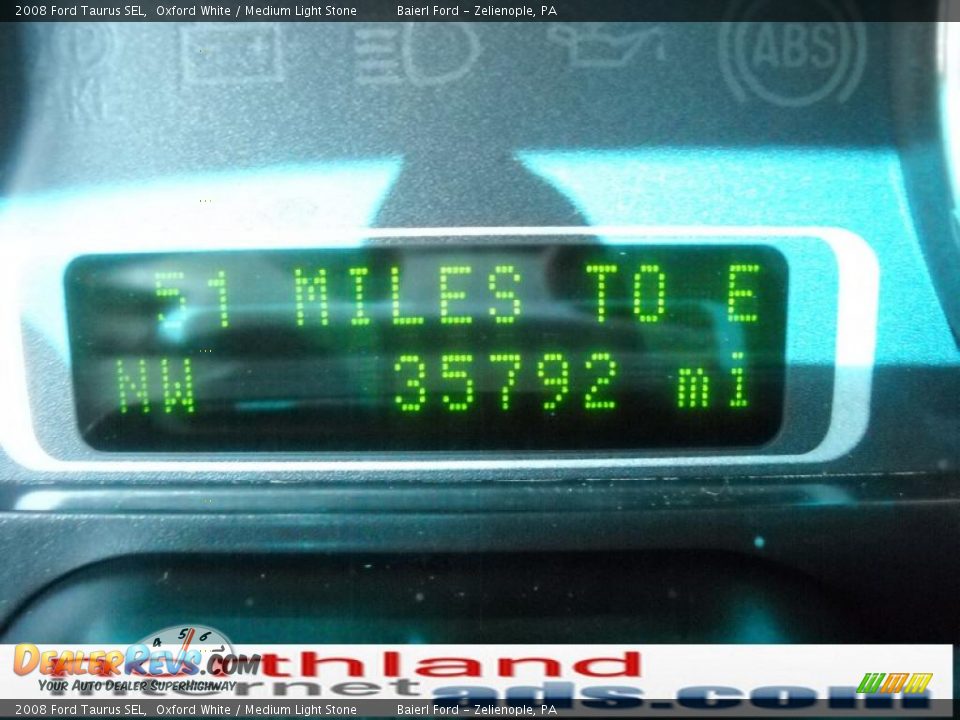 2008 Ford Taurus SEL Oxford White / Medium Light Stone Photo #20