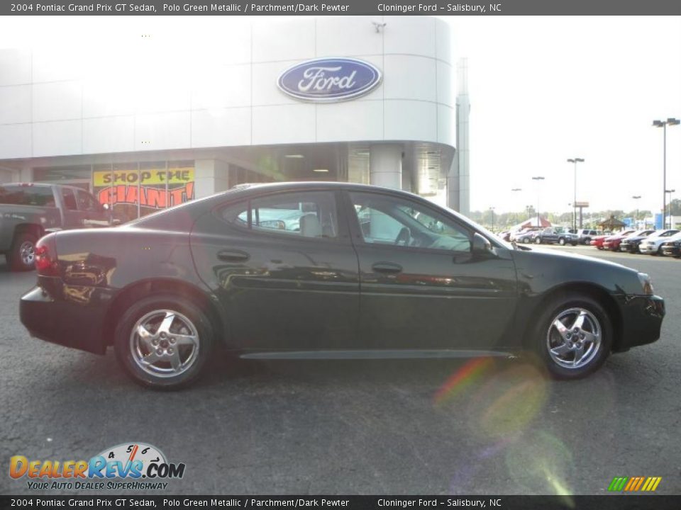 2004 Pontiac Grand Prix GT Sedan Polo Green Metallic / Parchment/Dark Pewter Photo #2