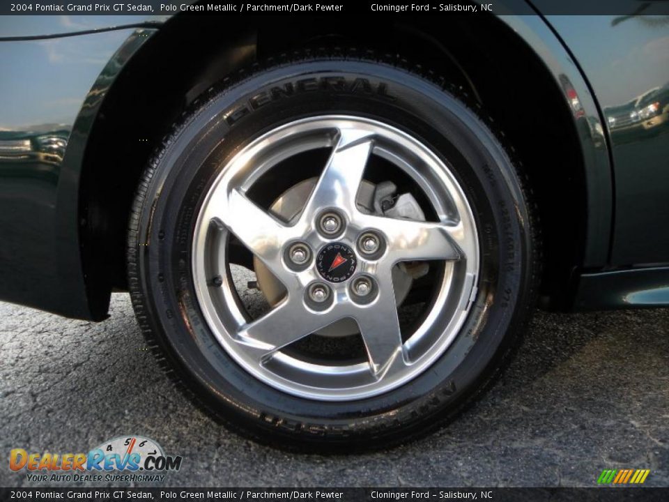 2004 Pontiac Grand Prix GT Sedan Polo Green Metallic / Parchment/Dark Pewter Photo #12