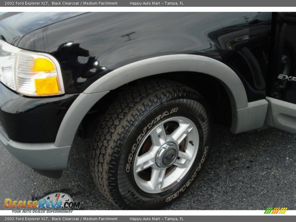 2002 Ford Explorer XLT Black Clearcoat / Medium Parchment Photo #24