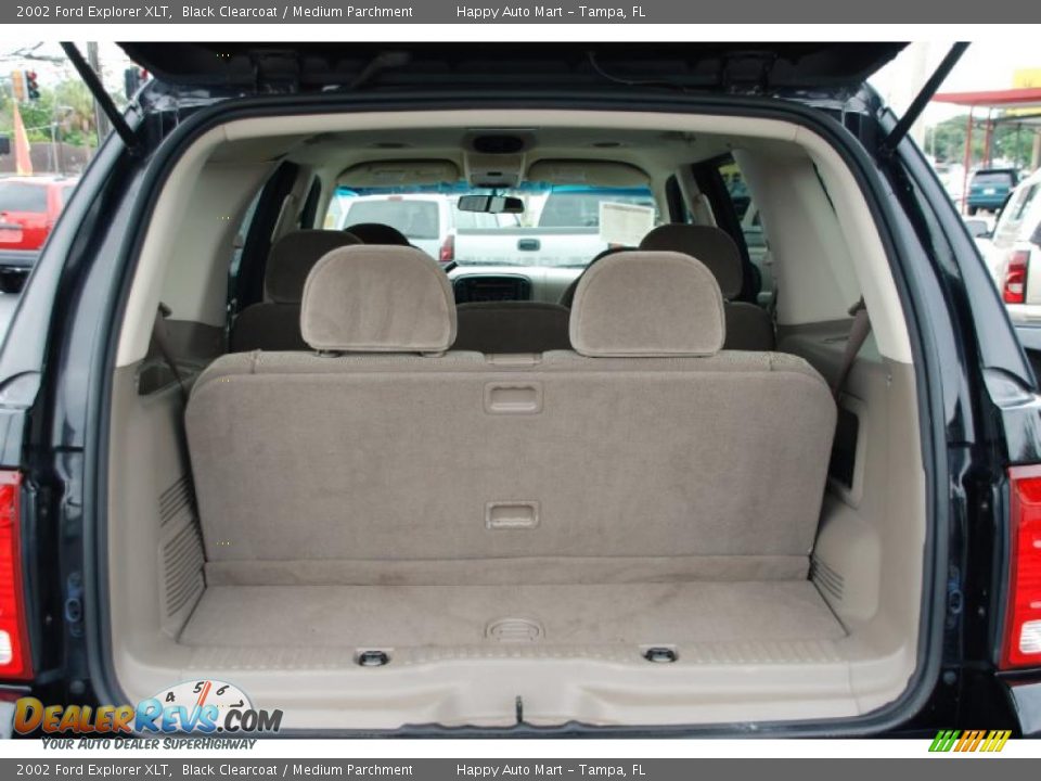 2002 Ford Explorer XLT Black Clearcoat / Medium Parchment Photo #28