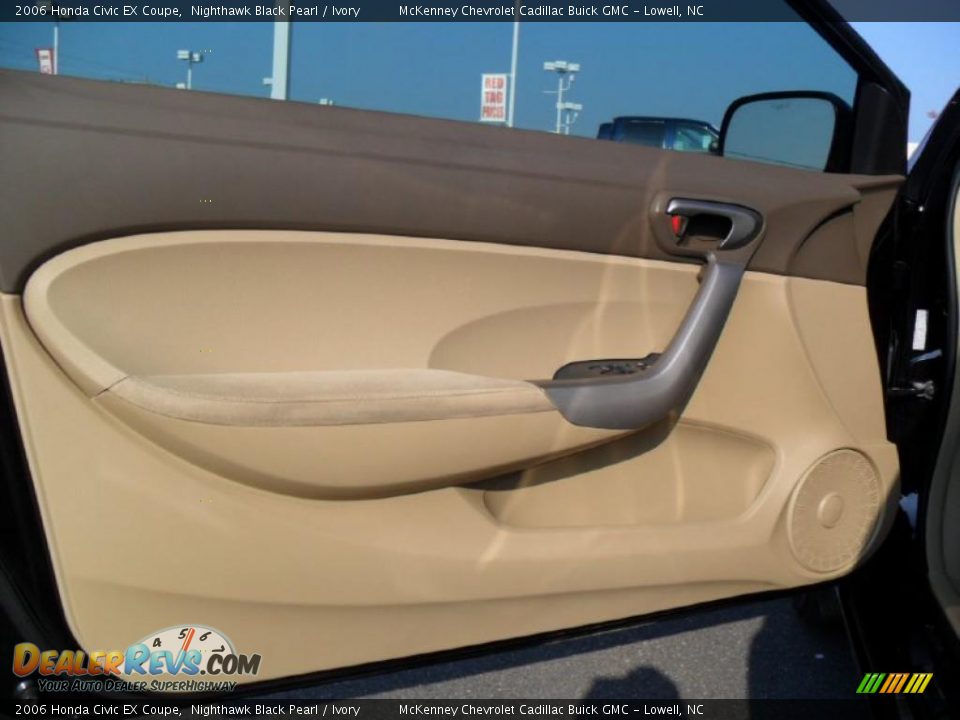 2006 Honda Civic EX Coupe Nighthawk Black Pearl / Ivory Photo #9