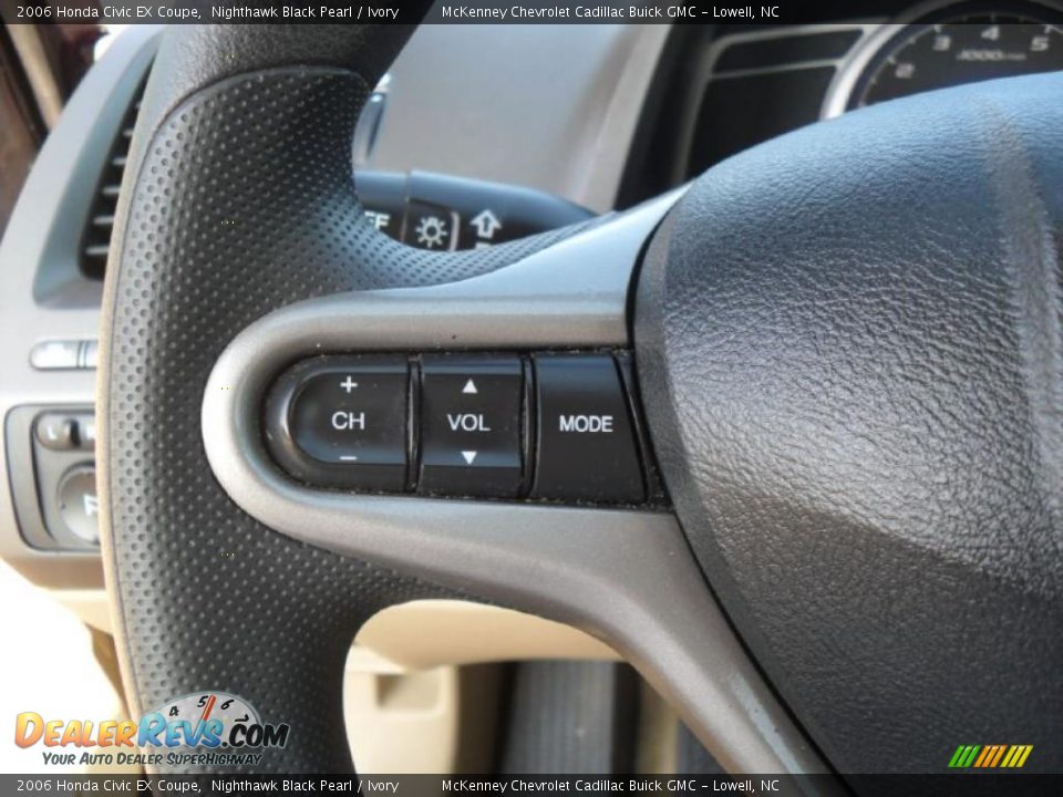 2006 Honda Civic EX Coupe Nighthawk Black Pearl / Ivory Photo #13