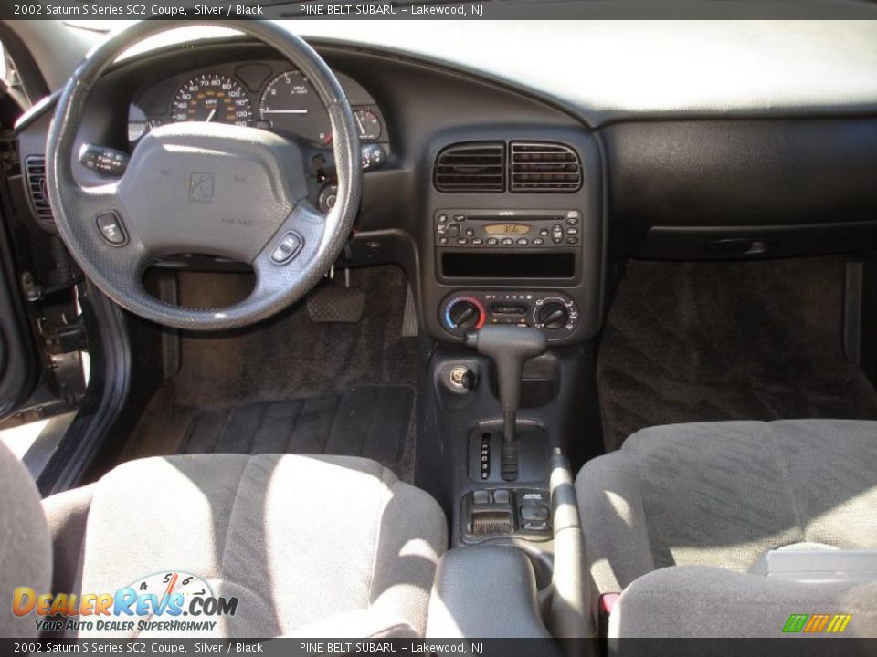 2002 Saturn S Series SC2 Coupe Silver / Black Photo #11