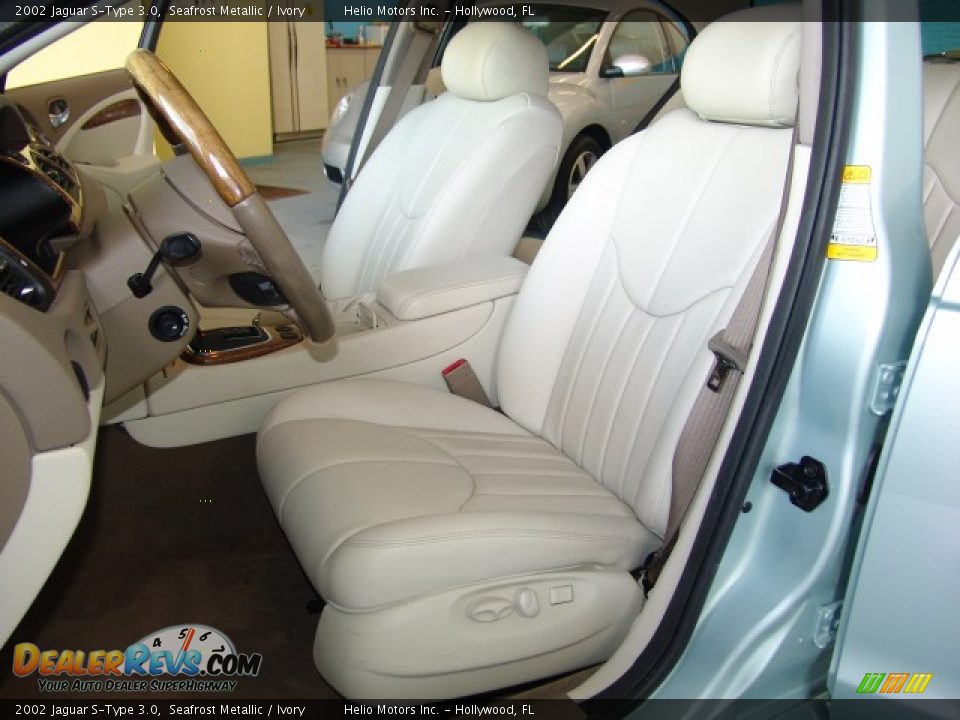 2002 Jaguar S-Type 3.0 Seafrost Metallic / Ivory Photo #7