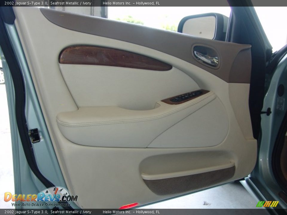 2002 Jaguar S-Type 3.0 Seafrost Metallic / Ivory Photo #9