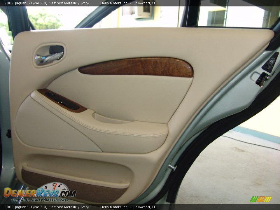 2002 Jaguar S-Type 3.0 Seafrost Metallic / Ivory Photo #13