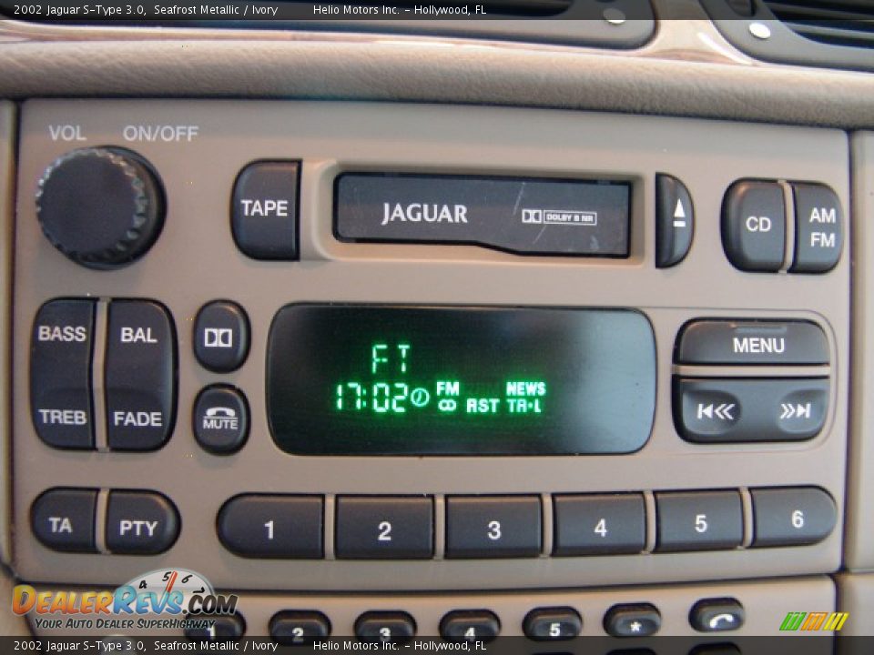 2002 Jaguar S-Type 3.0 Seafrost Metallic / Ivory Photo #17