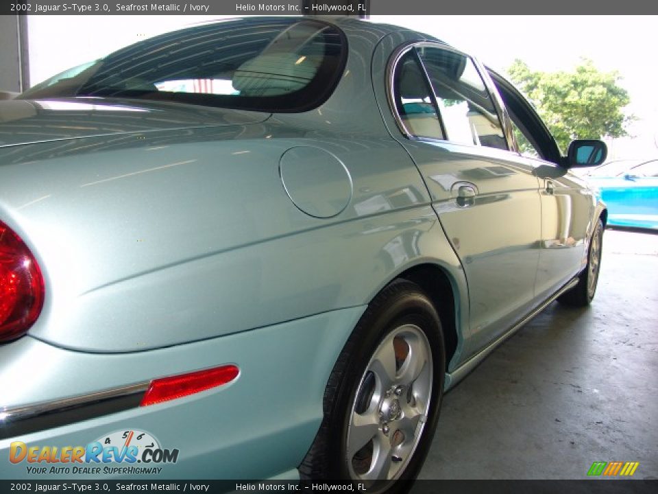 2002 Jaguar S-Type 3.0 Seafrost Metallic / Ivory Photo #22