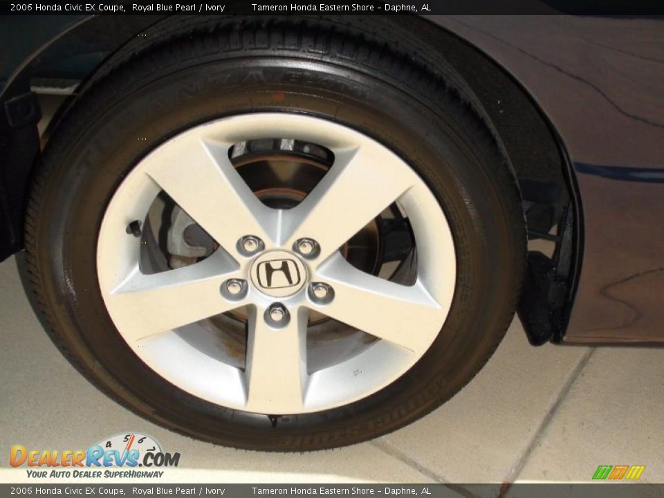 2006 Honda Civic EX Coupe Royal Blue Pearl / Ivory Photo #31