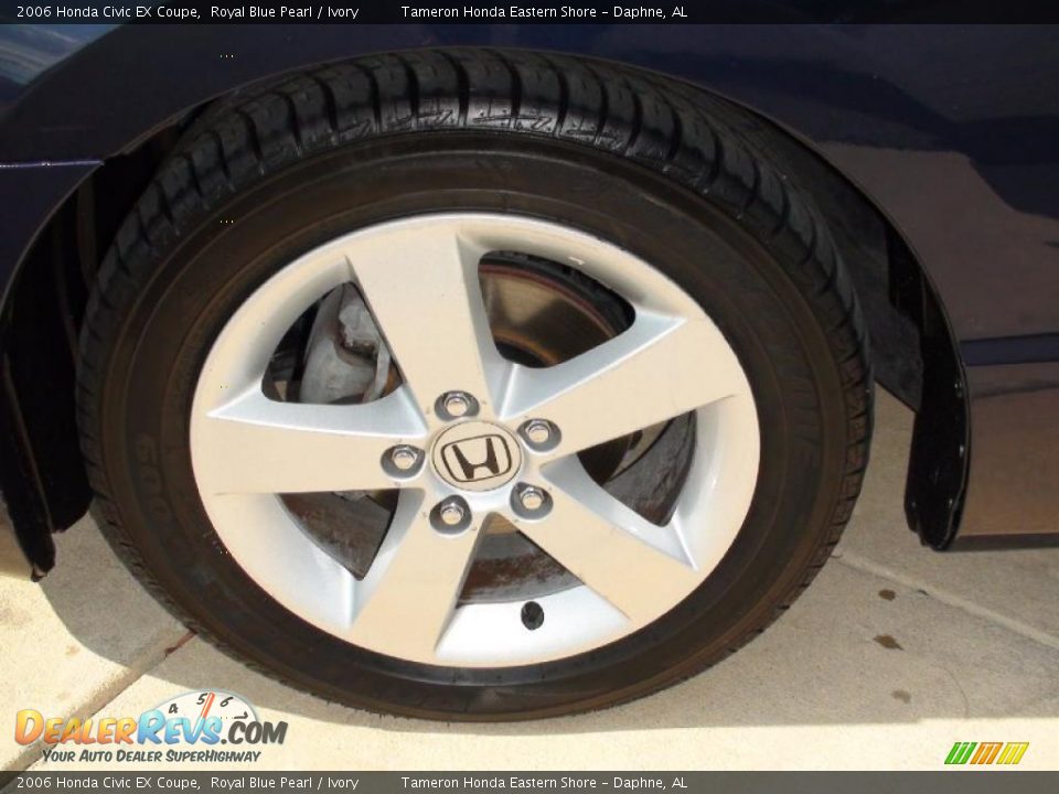 2006 Honda Civic EX Coupe Royal Blue Pearl / Ivory Photo #33