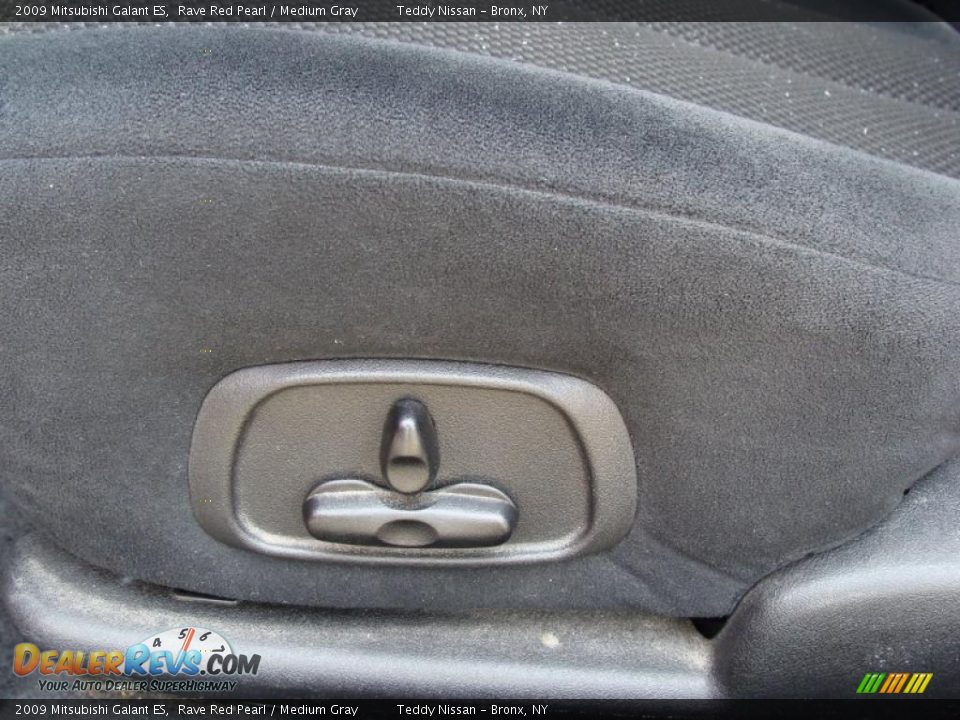 2009 Mitsubishi Galant ES Rave Red Pearl / Medium Gray Photo #9