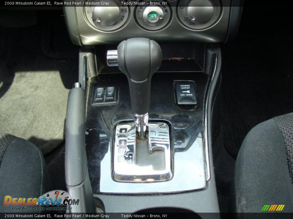 2009 Mitsubishi Galant ES Rave Red Pearl / Medium Gray Photo #17