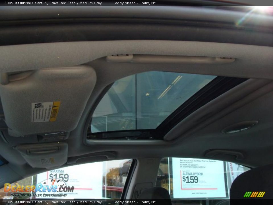 2009 Mitsubishi Galant ES Rave Red Pearl / Medium Gray Photo #18