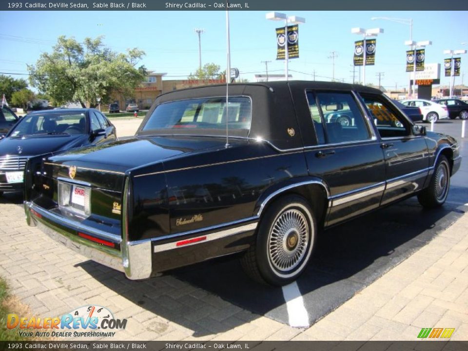 1993 Cadillac DeVille Sedan Sable Black / Black Photo #4