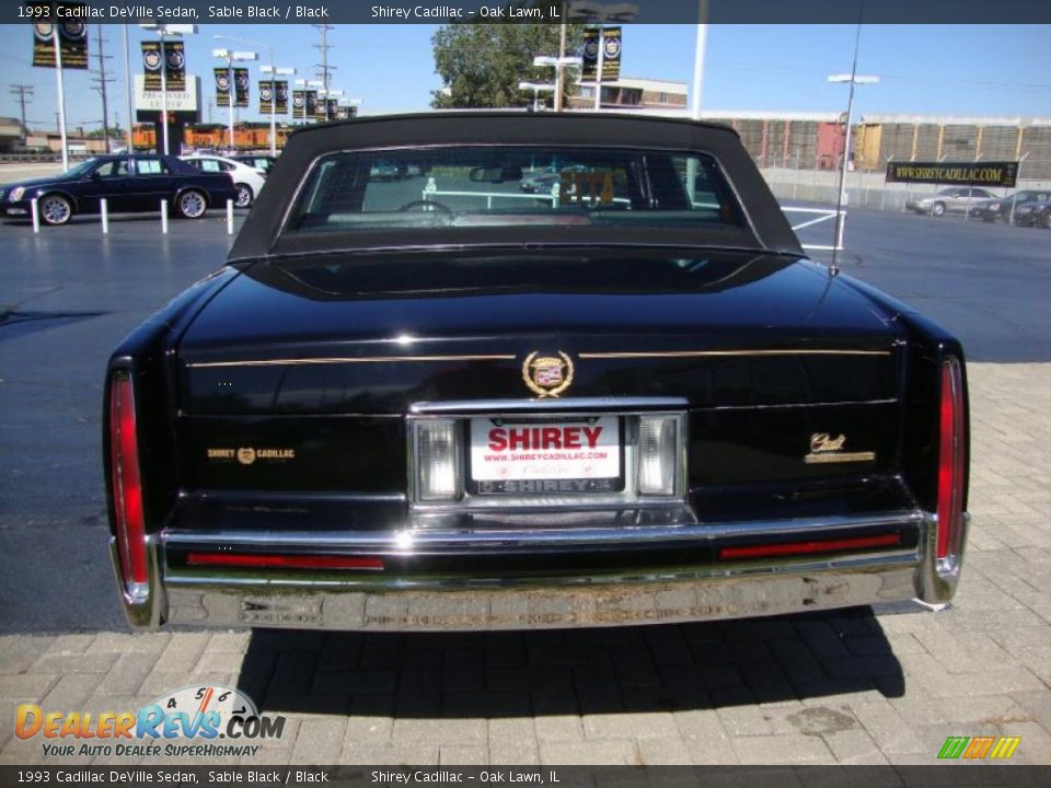 1993 Cadillac DeVille Sedan Sable Black / Black Photo #5